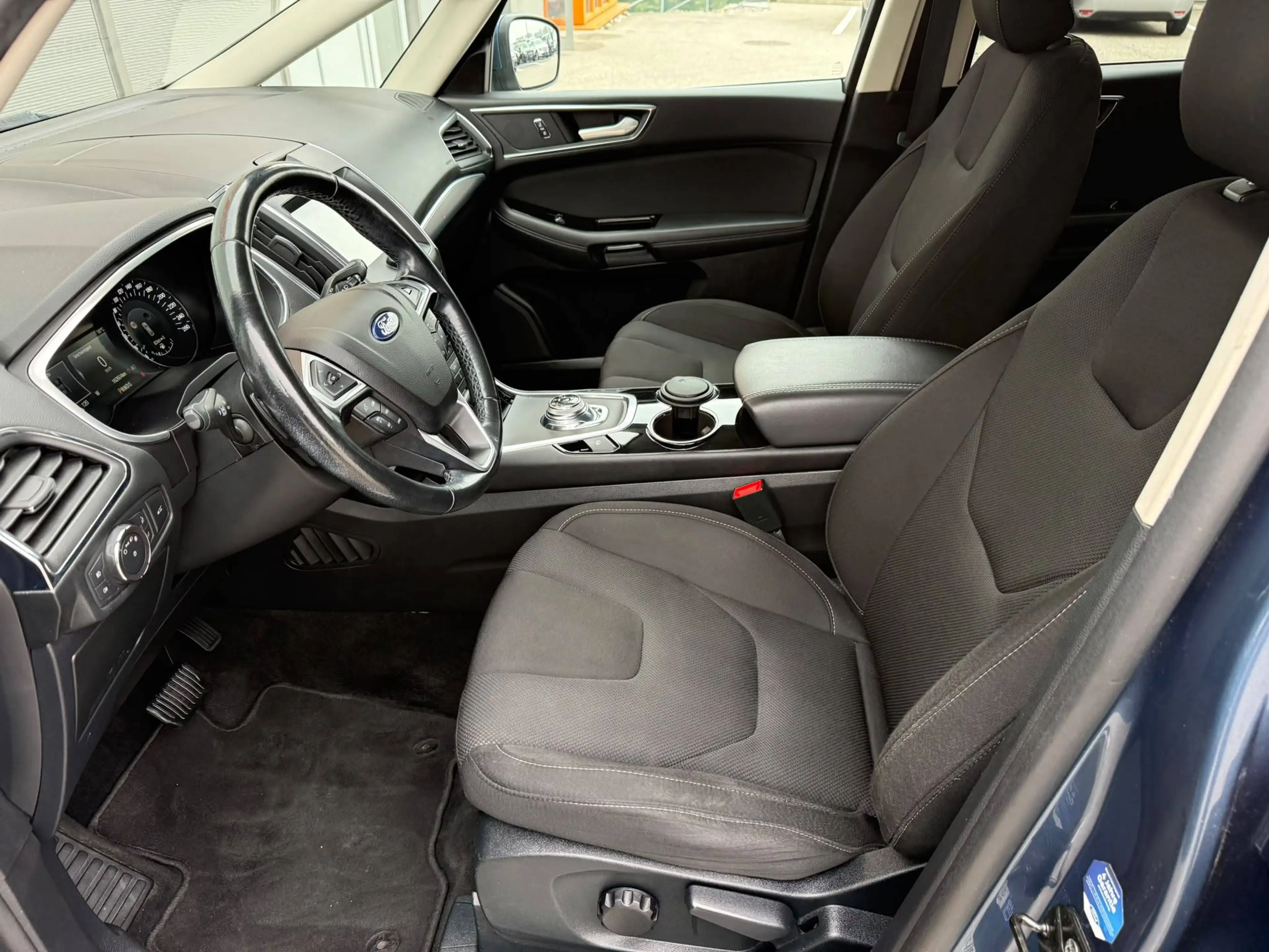 Ford S-Max 2,0 TDCi Aut. Titanium AWD 7 SITZER / ALLRAD / DIGI-TACHO / KAMERA / SITZHZG — photo 10
