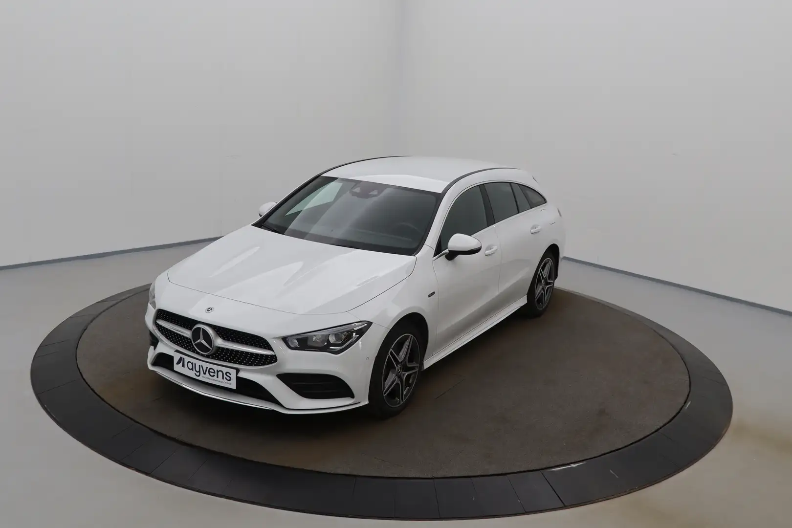 Mercedes-Benz CLA 250 250e PHEV Business Solution AMG Line LEDER/ALCANTA Wit - 1