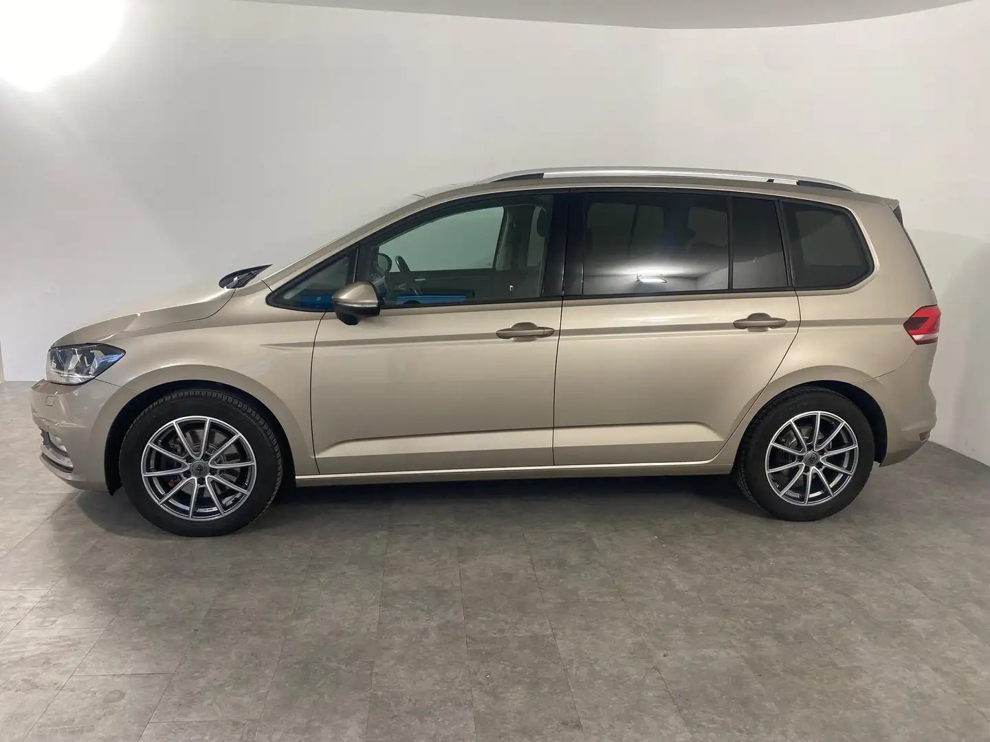 Volkswagen Touran 1.6 TDI DSG BMT Comfortline NAVI*AHK*RFK*PANORA... Beige - 2