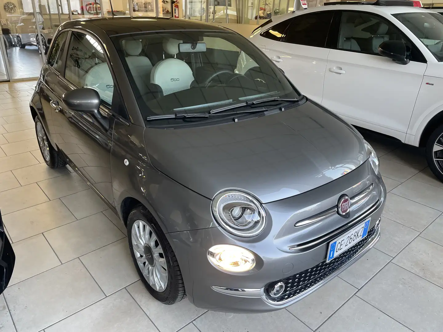 Fiat 500 500 1.0 hybrid Dolcevita 70cv - Nessun vincolo - - Gris - 2