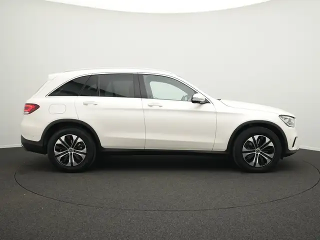 Mercedes-Benz GLC Class view 5