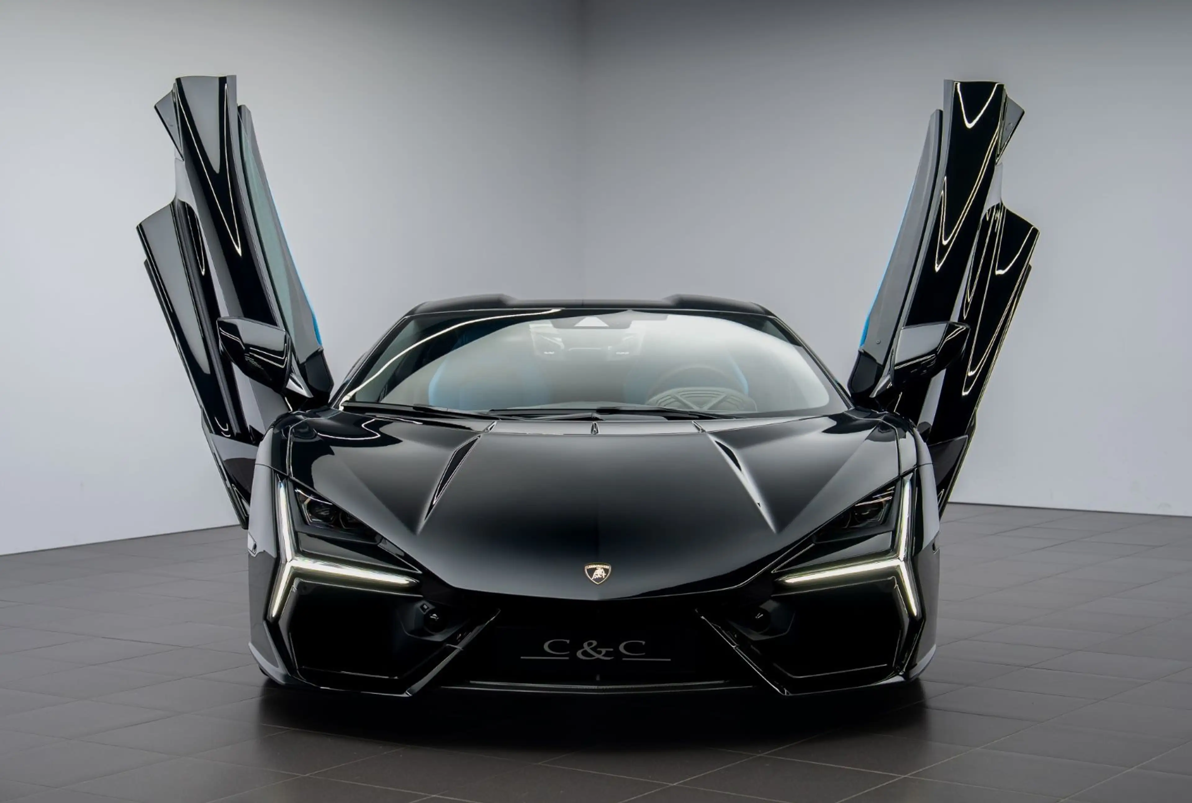 Lamborghini Revuelto CARBON/LIFT/BEIFAHRERDISPLAY — photo 5