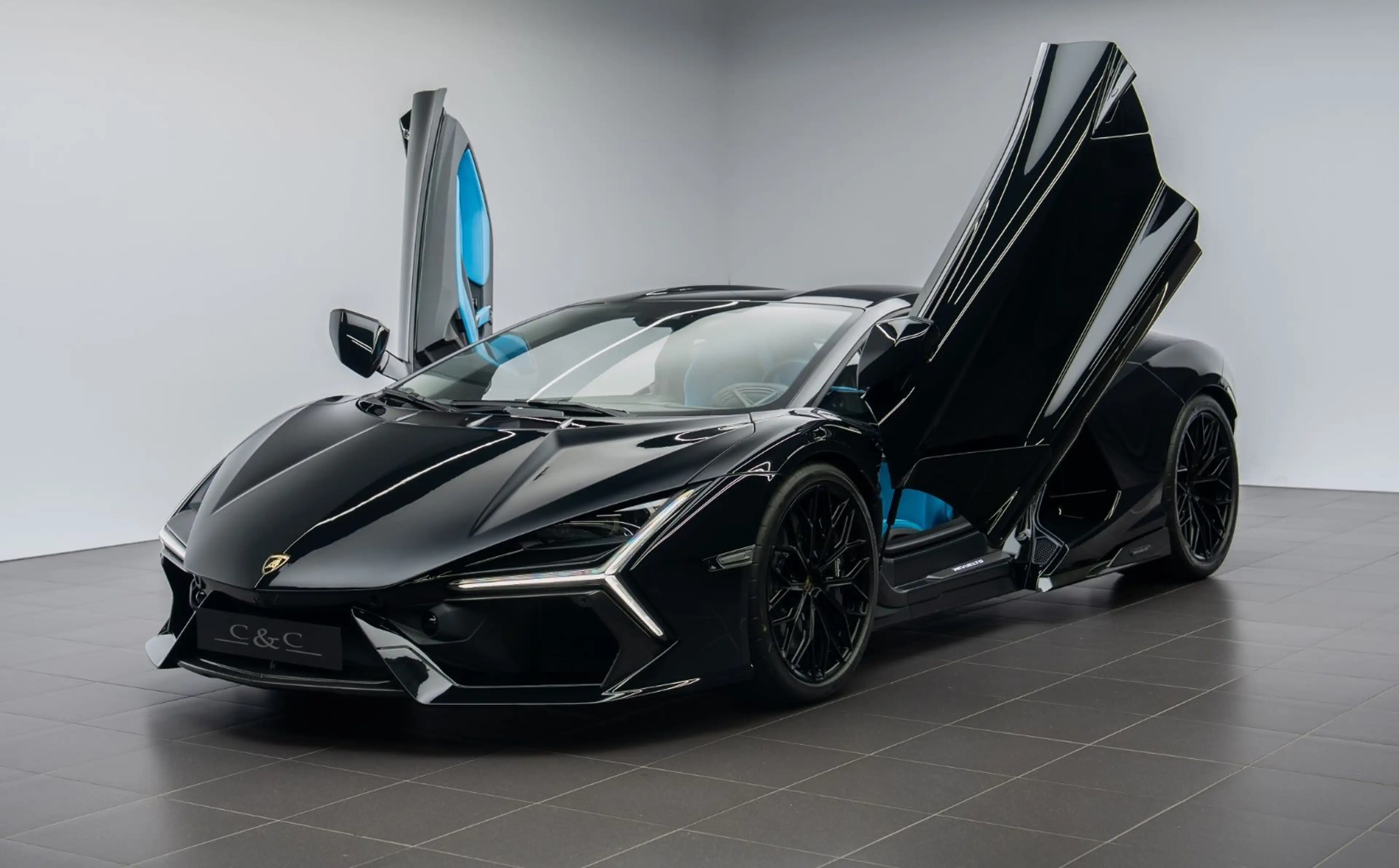 Lamborghini Revuelto CARBON/LIFT/BEIFAHRERDISPLAY — photo 3