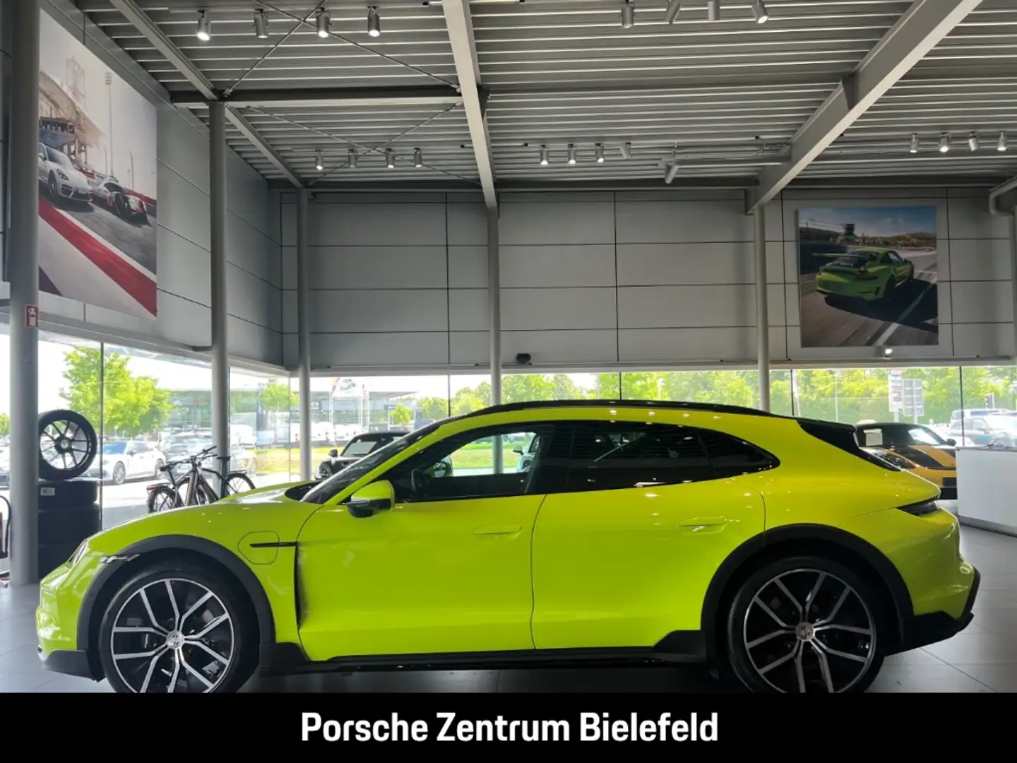 Porsche Taycan 4 Cross Turismo BOSE Performancebatterie+ Grün - 2