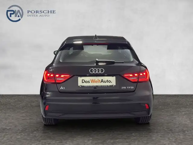 Audi A1 view 5