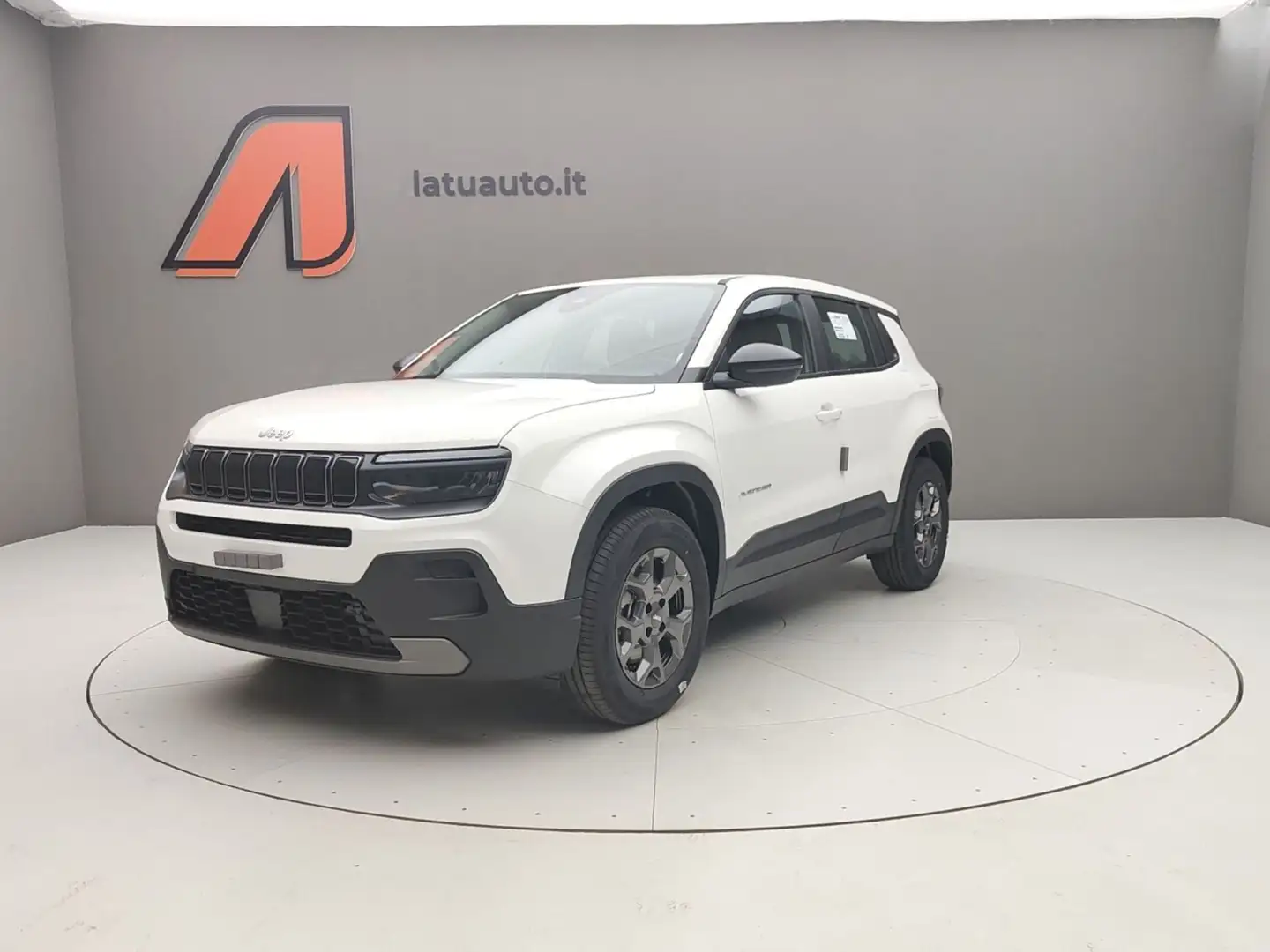 Jeep Avenger AVENGER 156CV LONGITUDE MY25 Gris - 1