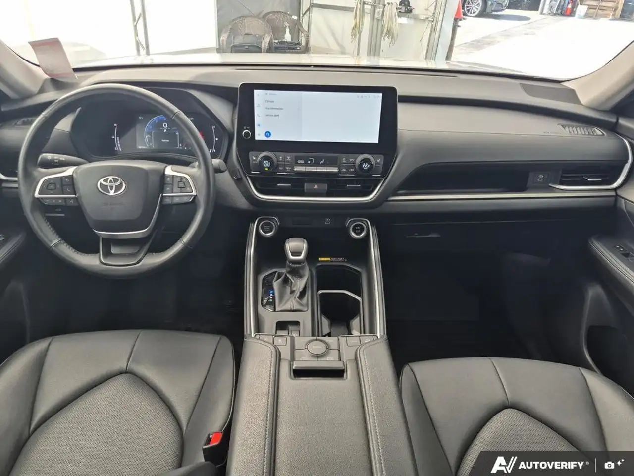 Toyota Grand Highlander снимка Toyota Grand Highlander