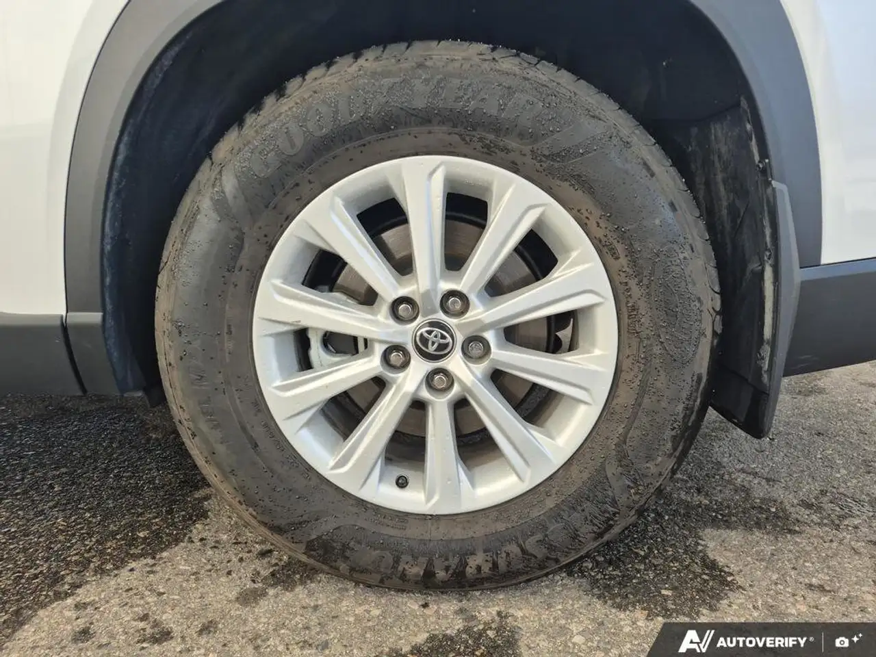 Toyota Grand Highlander снимка Toyota Grand Highlander