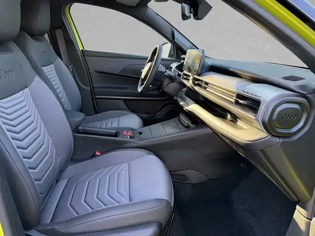 Jeep Avenger view 9