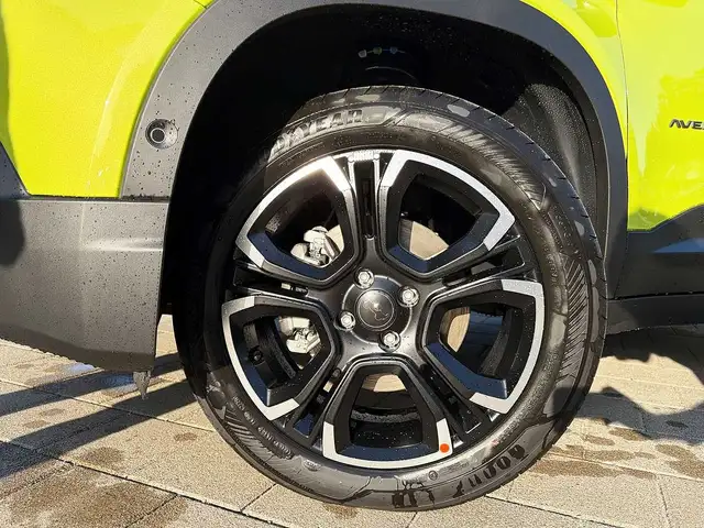 Jeep Avenger view 6
