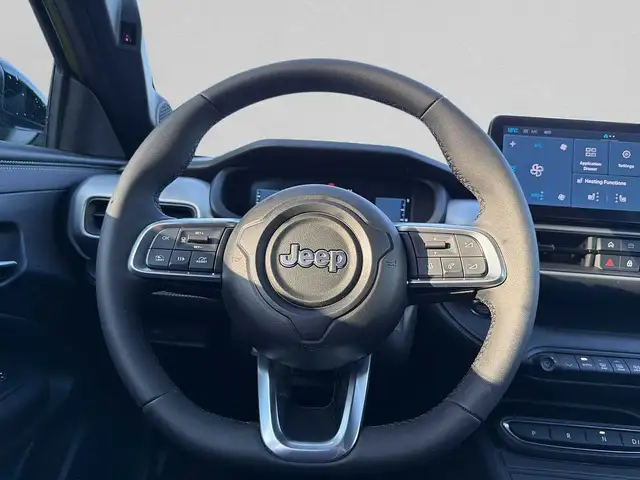 Jeep Avenger view 12