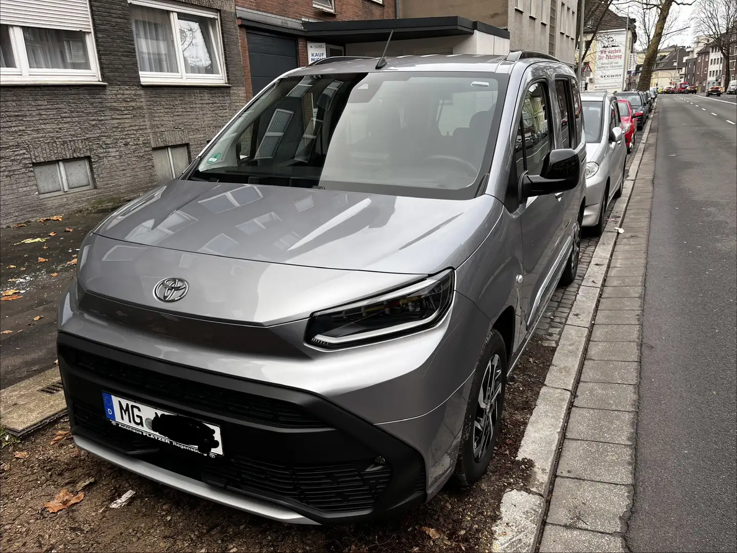 Toyota Proace City Verso 1.2 Turbo L1 Team Deutschland - 2