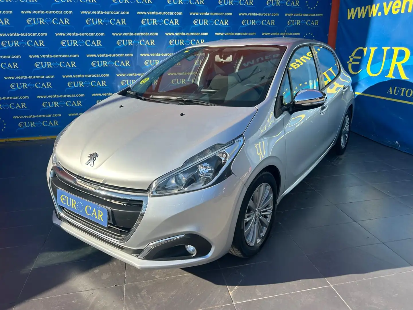 Peugeot 208 1.6BlueHDi Business Line 75 Gris - 1
