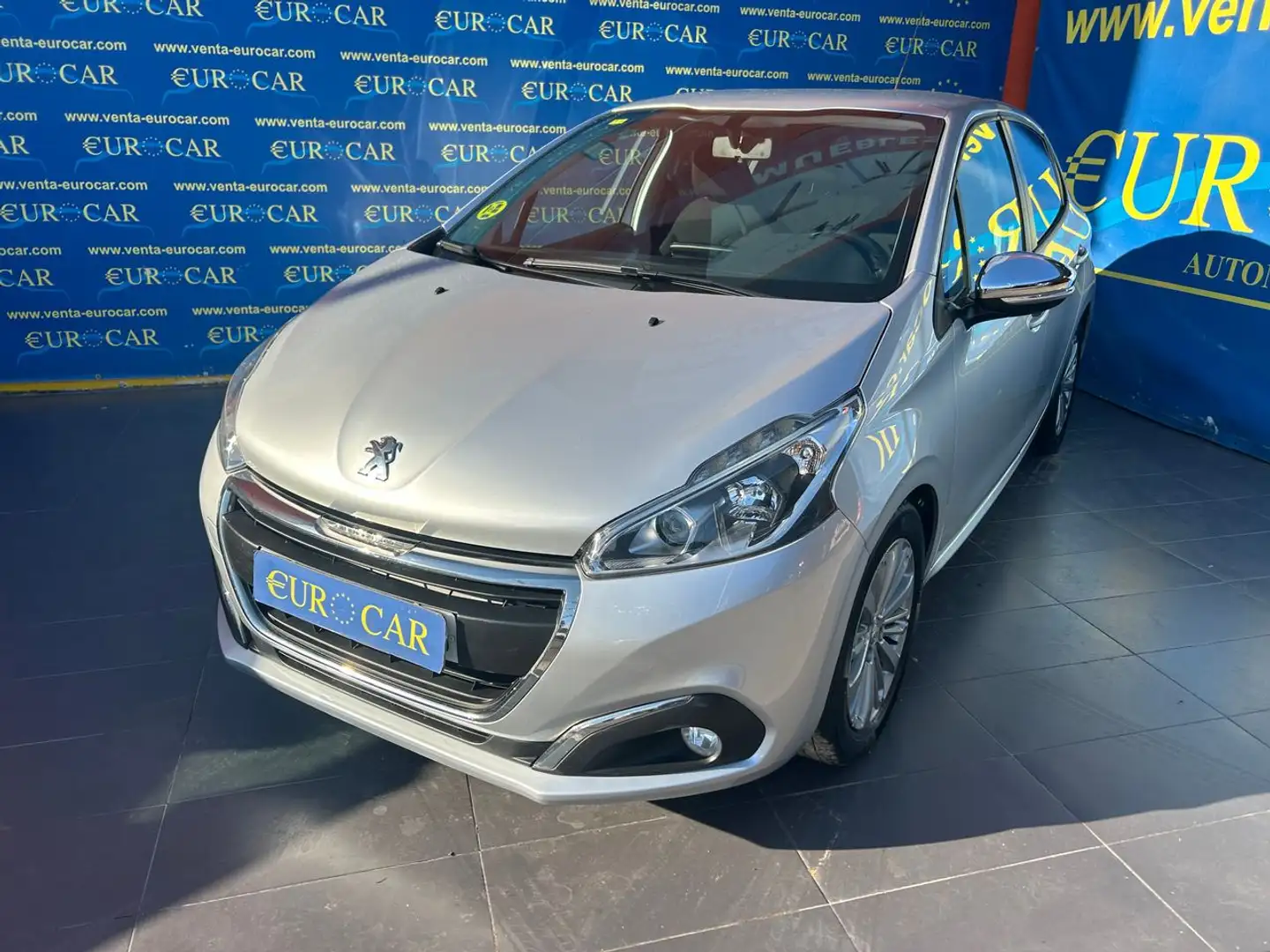 Peugeot 208 1.6BlueHDi Business Line 75 Gris - 2