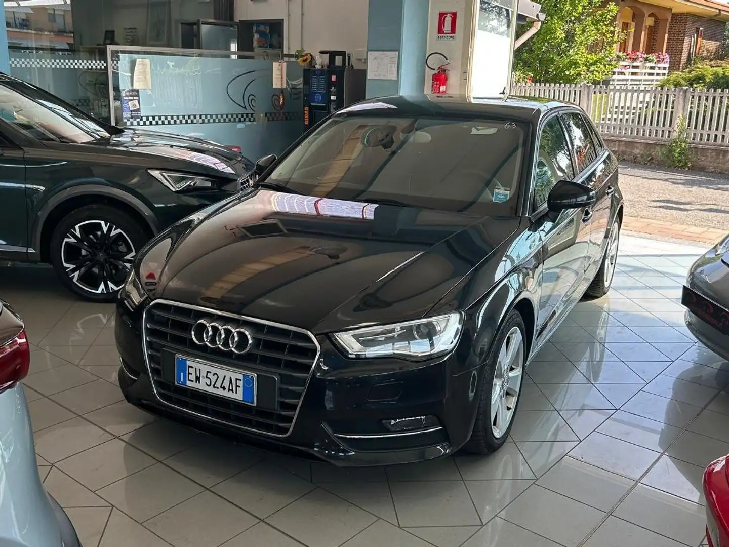 Audi A3 A3 Sportback 1.6 tdi Ambition s-tronic Schwarz - 1