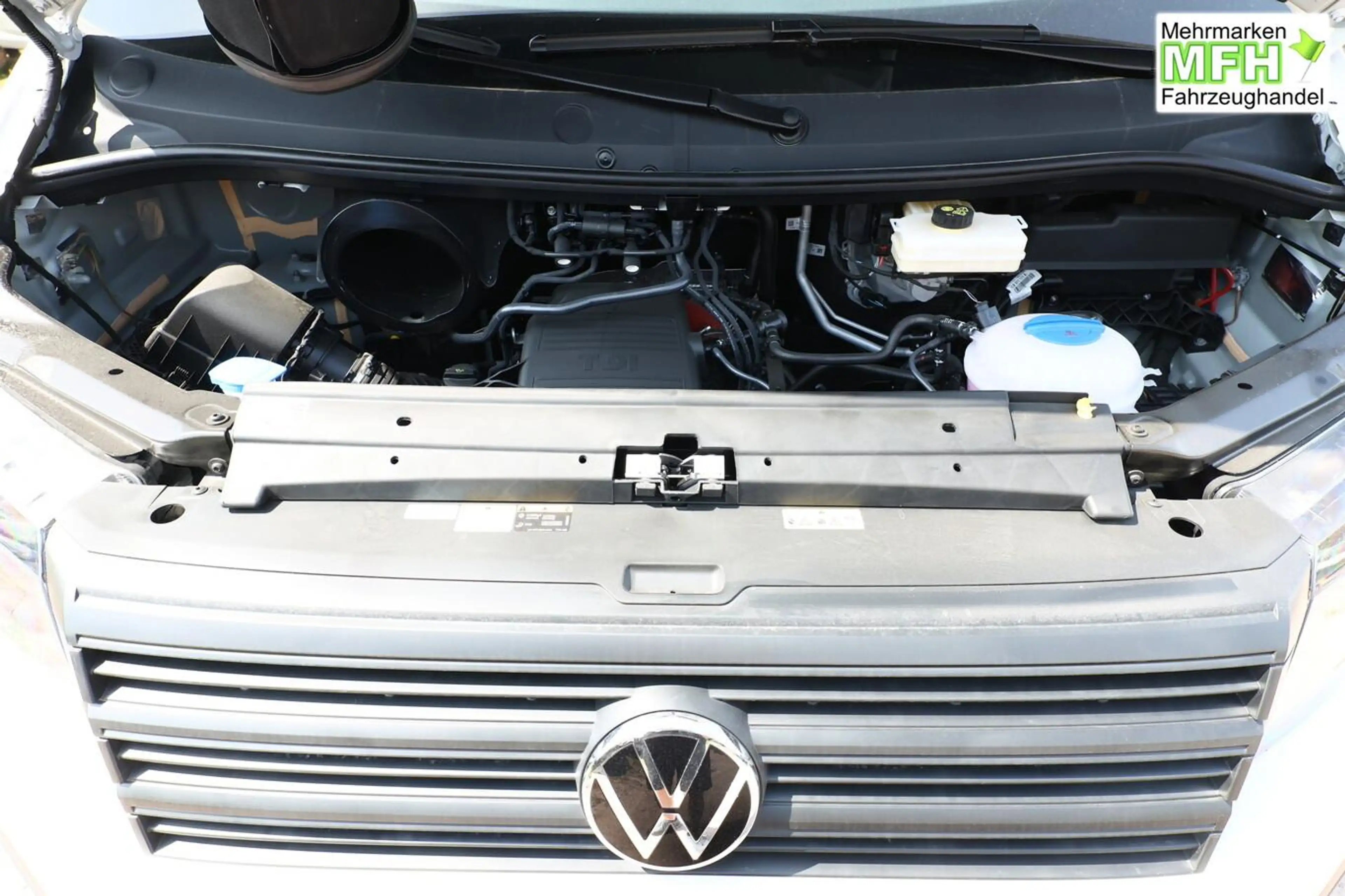 Volkswagen Crafter 35 L4H3 3S Temp Kam AppCo 2xPDC Res.rad 103 kW ... — photo 11