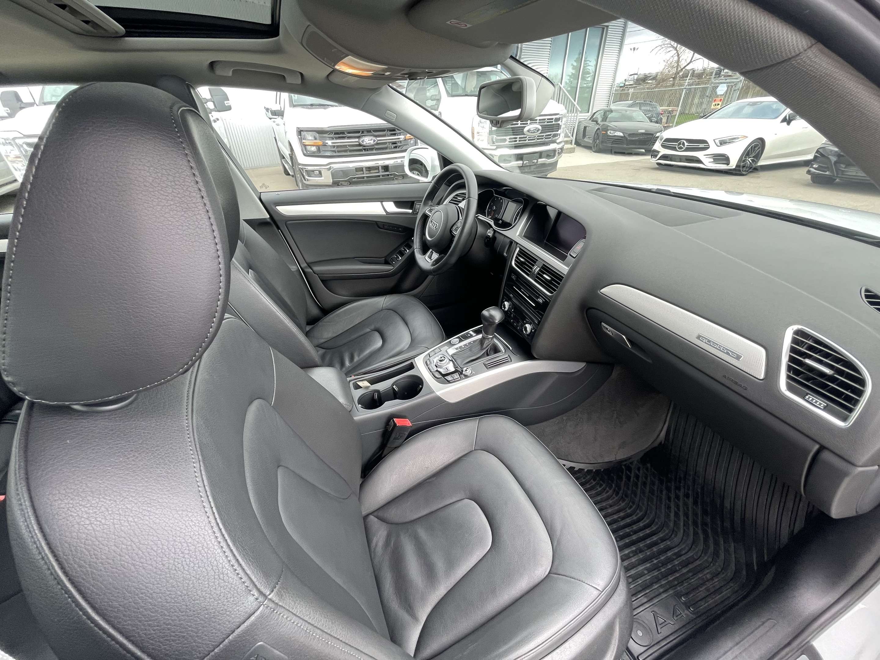 2014 Audi A4 Progressiv Quattro AWD/NAVIGATION/LEATHER/SUNROOF thumb 10