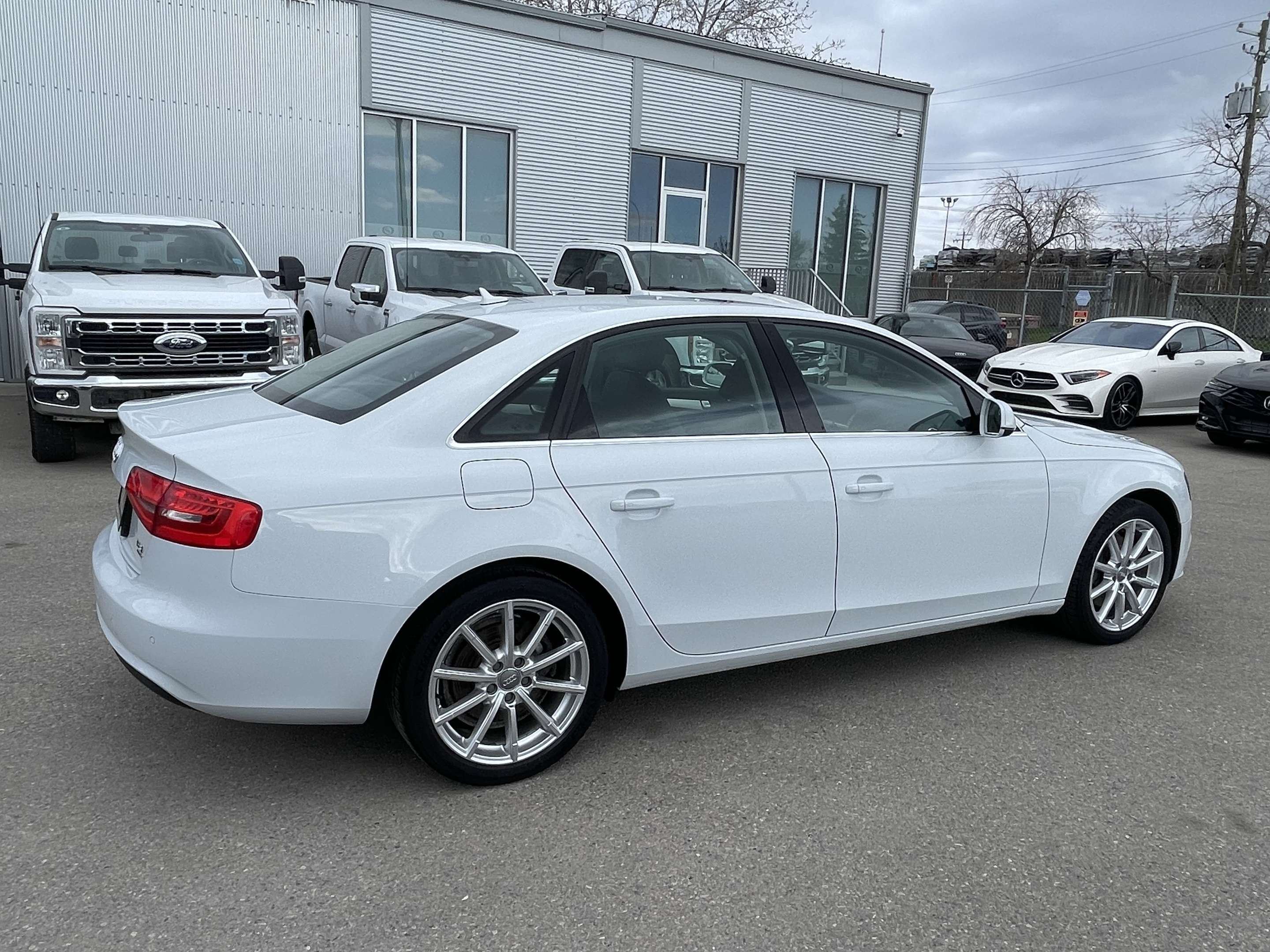 2014 Audi A4 Progressiv Quattro AWD/NAVIGATION/LEATHER/SUNROOF thumb 7