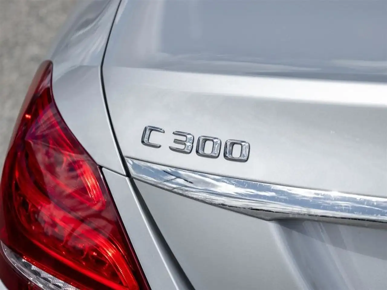 Mercedes-Benz C-Class снимка Mercedes-Benz C-Class