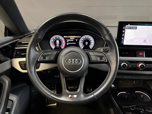 Audi A5 view 11