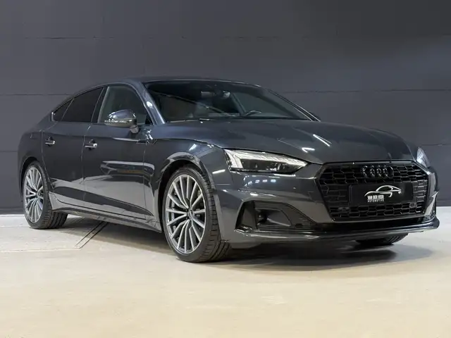 Audi A5 view 5