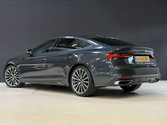 Audi A5 view 16