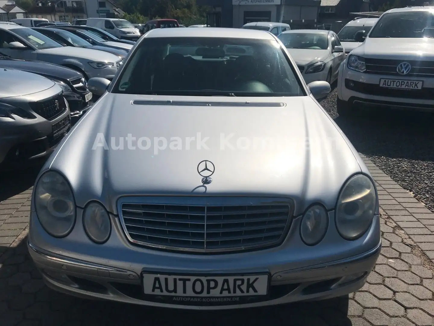 Mercedes-Benz E 270 E -Klasse Lim. E 270 CDI*TÜV 08.2024* Gümüş rengi - 2