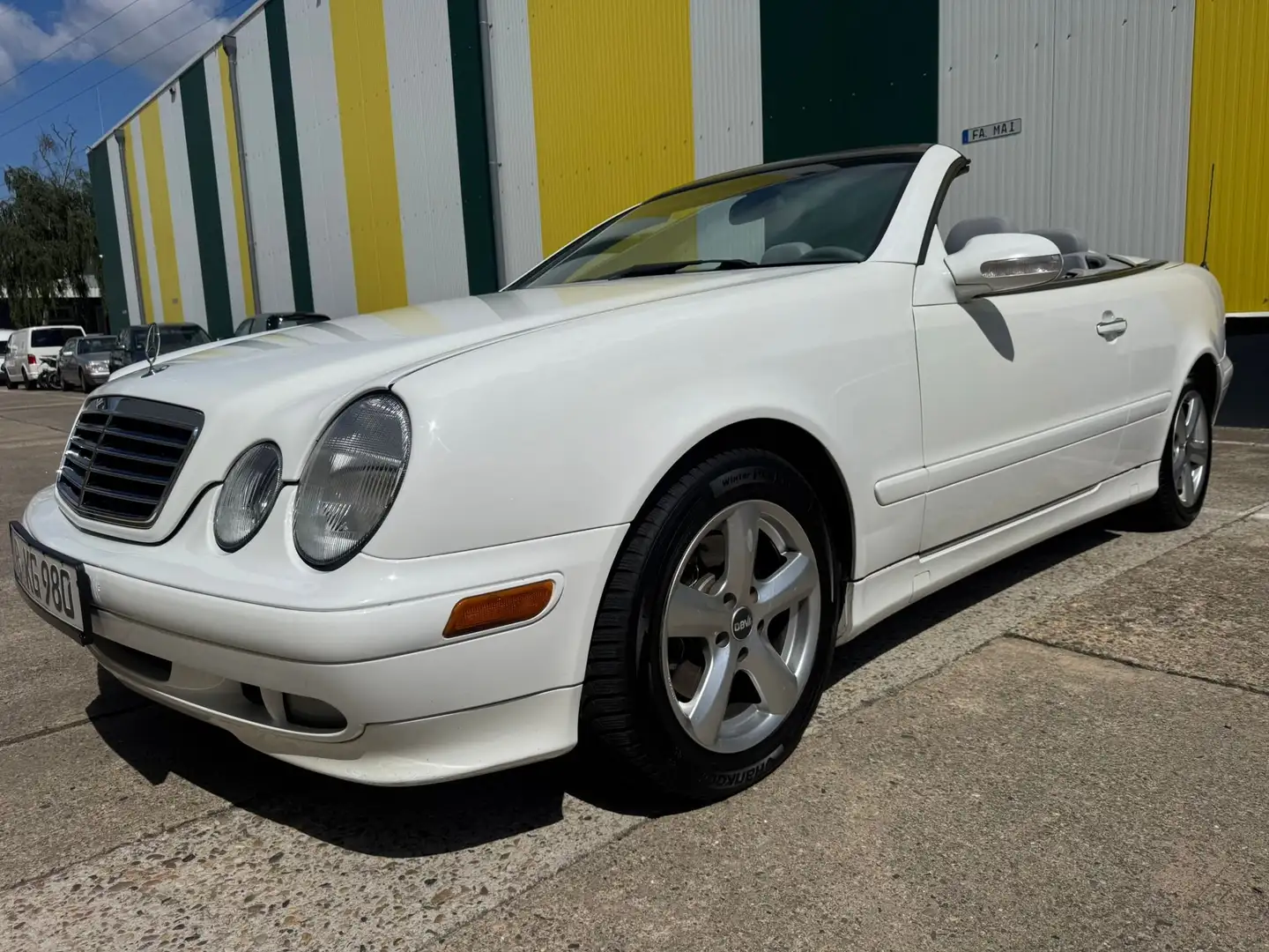 Mercedes-Benz CLK 320 CLK 320Cabrio 2.Ha-Leder-Klimaaut-Tüv-top Zust Weiß - 1