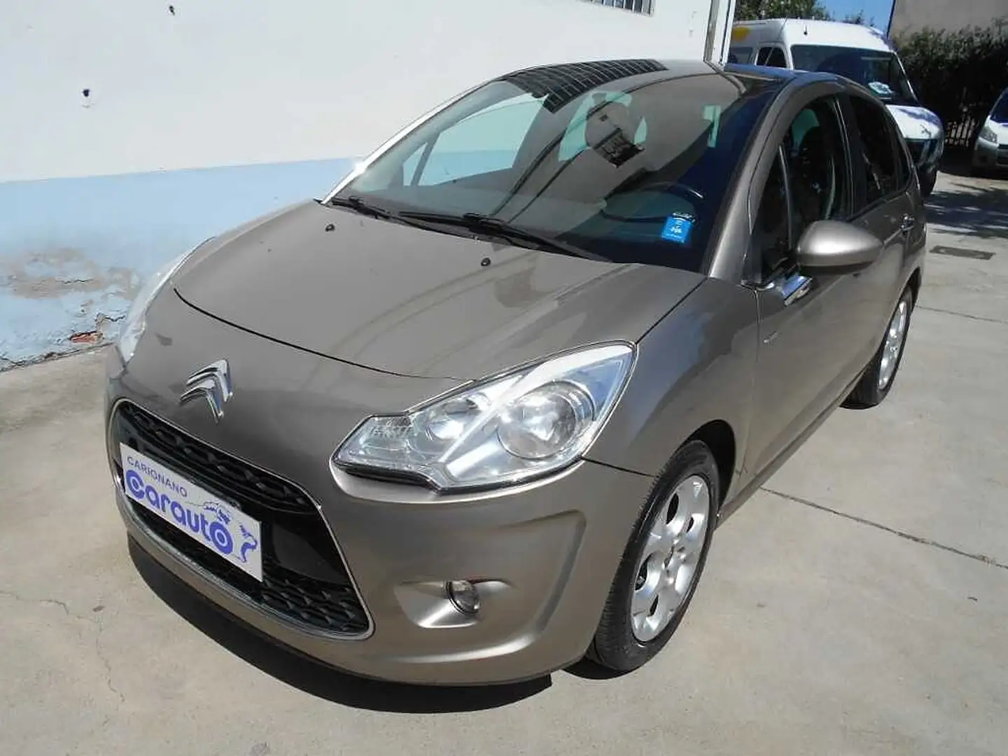 Citroen C3 2ª 1.4 VTi 95 Exclusive Style Beige - 1