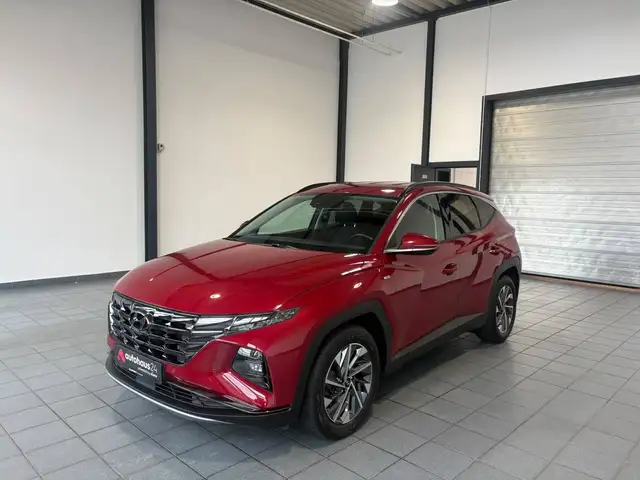Hyundai Tucson view 3