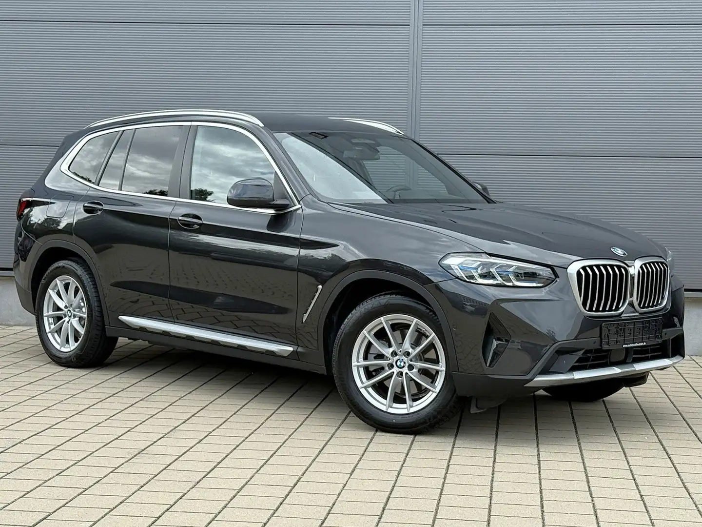 BMW X3 xDrive 20d*ACC*HUD*Keyless*ParkAsist*Laser Grau - 2