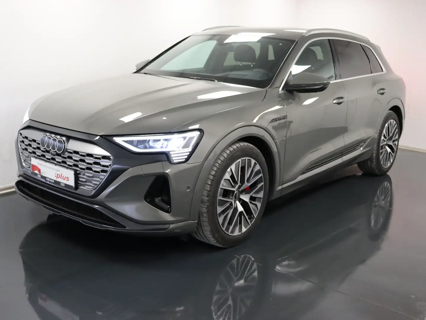Audi Q8 e-tron 55  quattro advanced |Matrix|Luft|LED Gris - 2