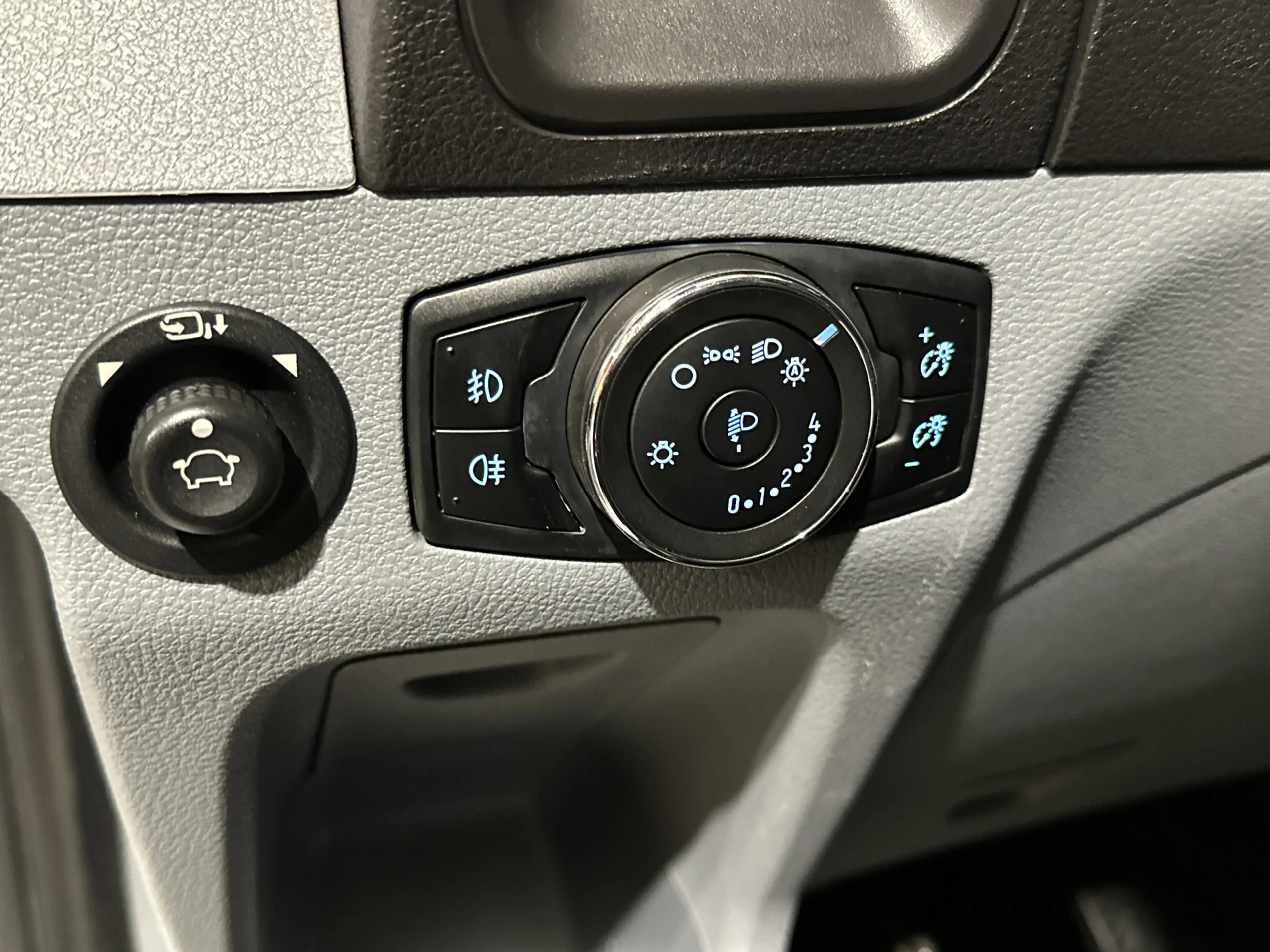 Ford Transit 310 2.0 TDCI L2H2 Trend Euro 6 / Distributie vv 17 — photo 18