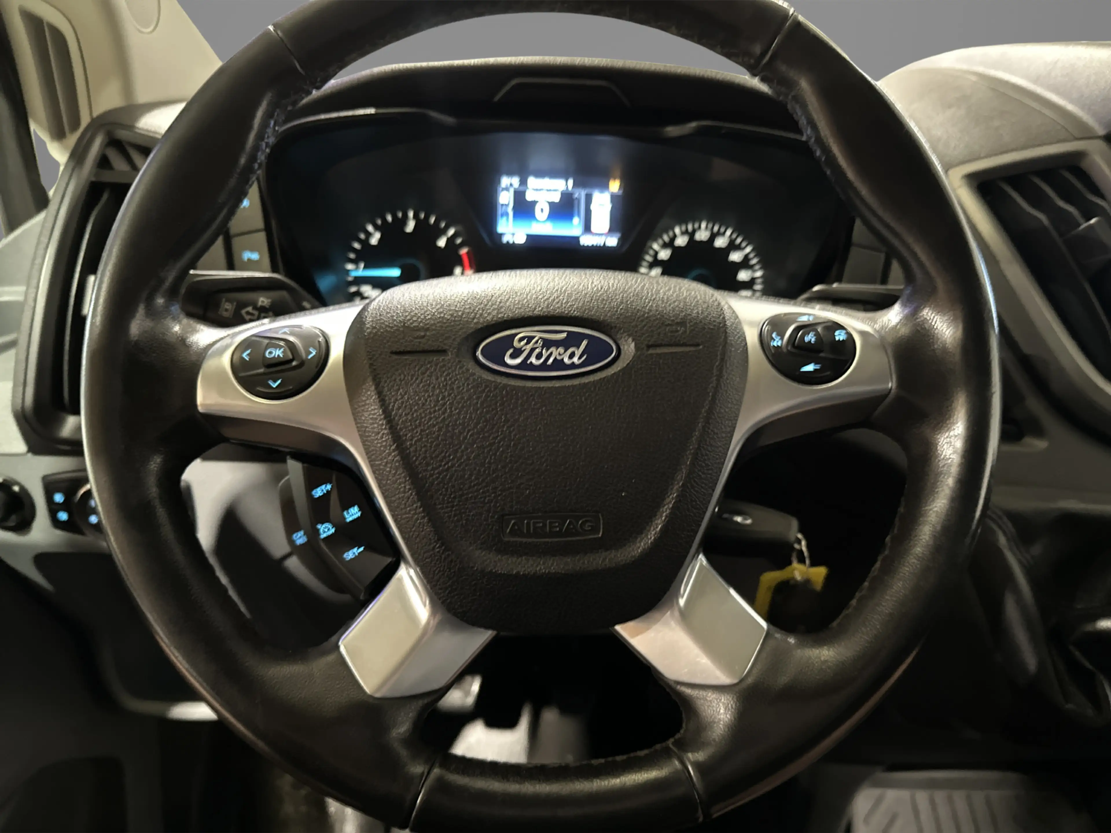 Ford Transit 310 2.0 TDCI L2H2 Trend Euro 6 / Distributie vv 17 — photo 27