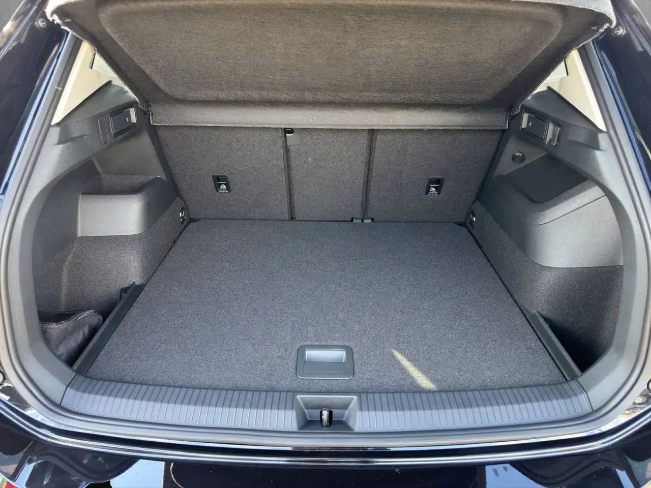 Volkswagen Tiguan Life 1.5 eTSI IQ-Light Bluetooth Navi LED 13