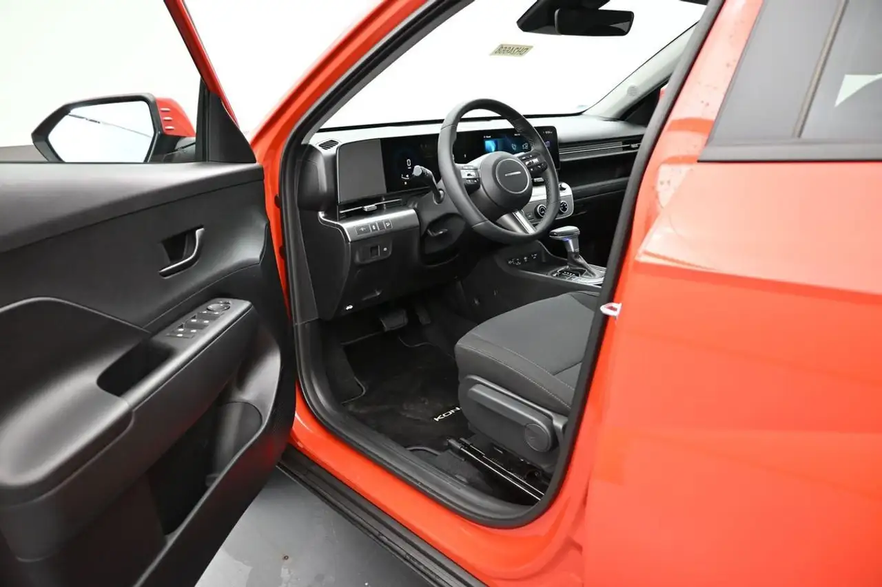 Hyundai KONA снимка Hyundai KONA