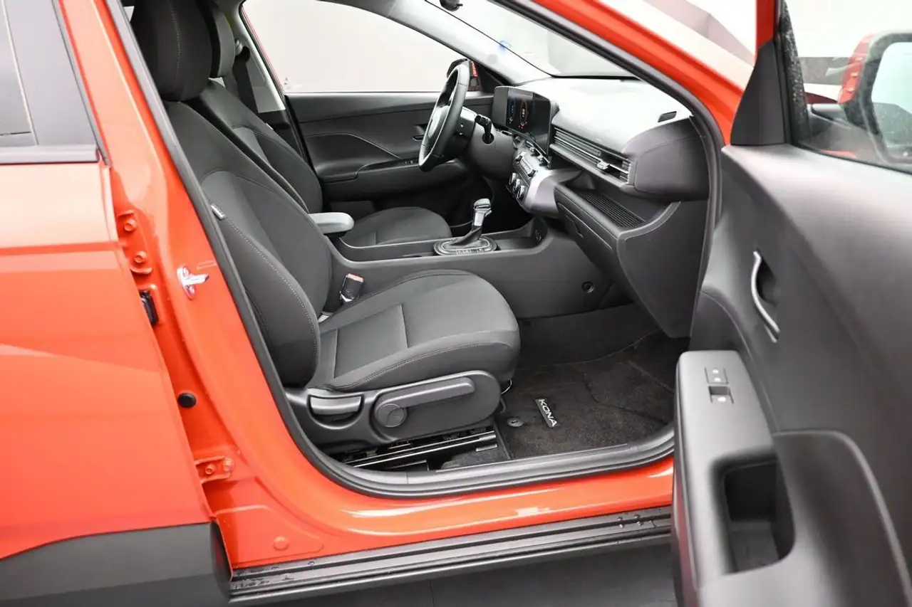 Hyundai KONA снимка Hyundai KONA