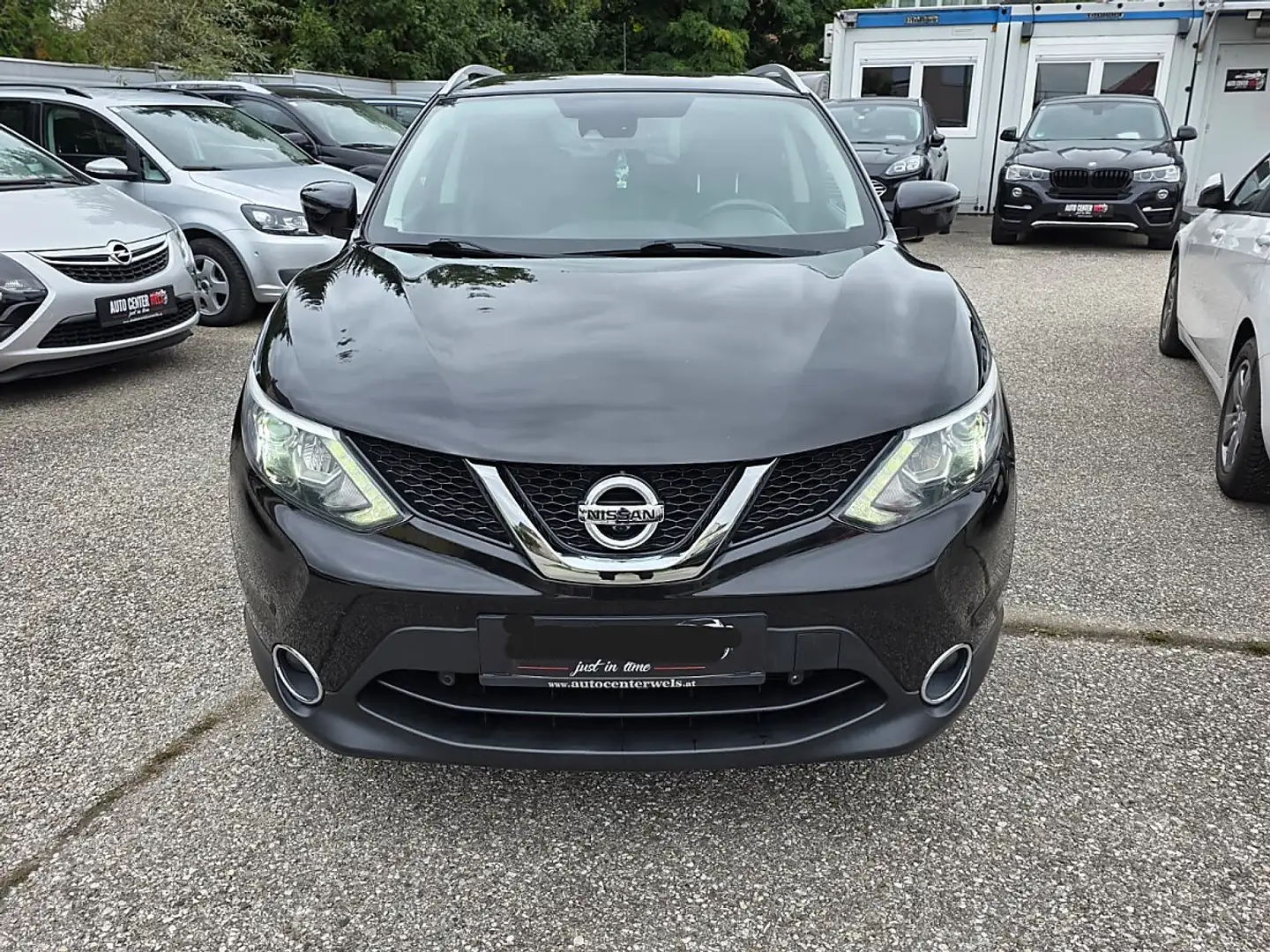 Nissan Qashqai 1,2 DIG-T Tekna Schwarz - 2