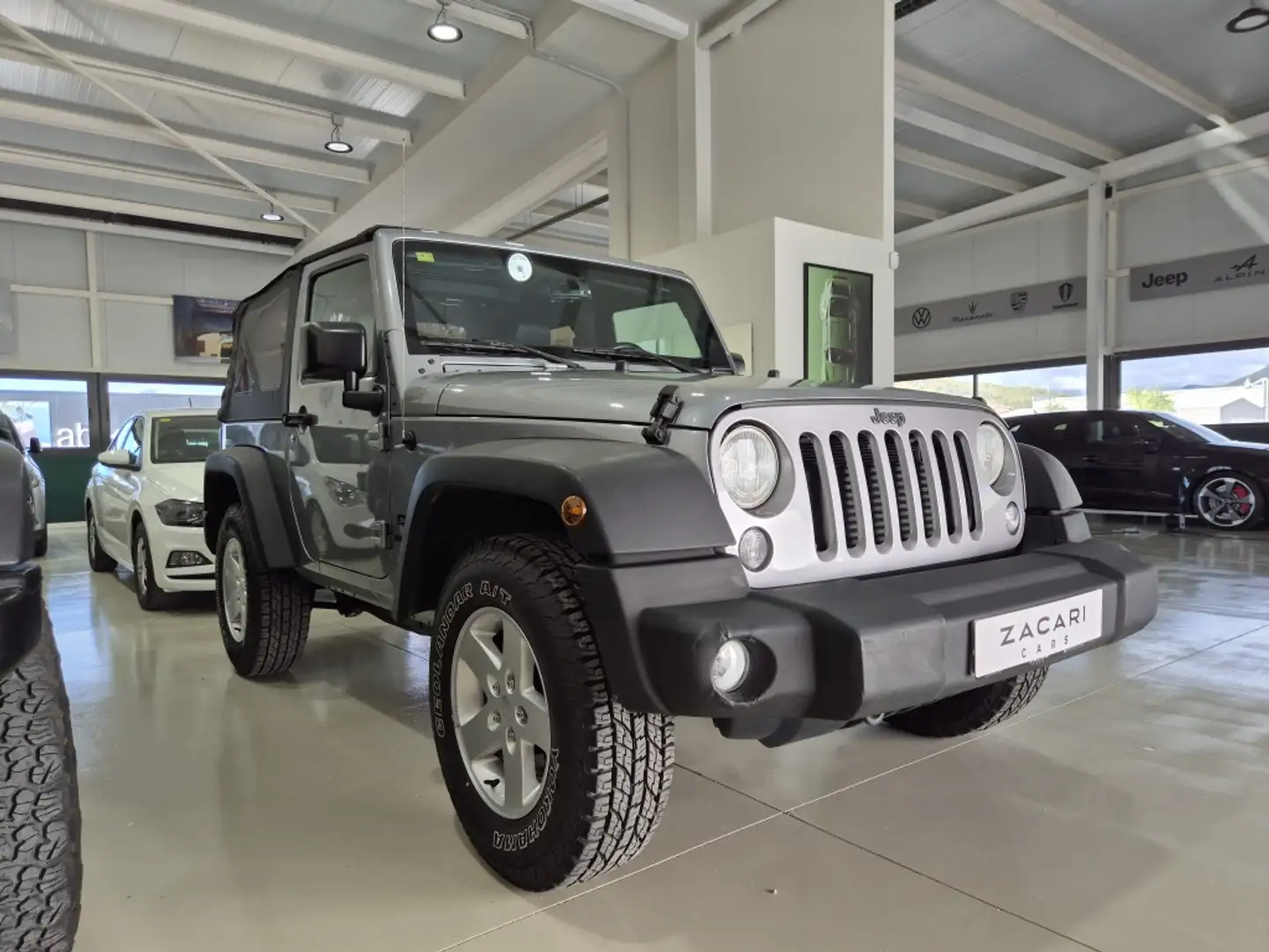 Jeep Wrangler 2.8CRD Sport Šedá - 1