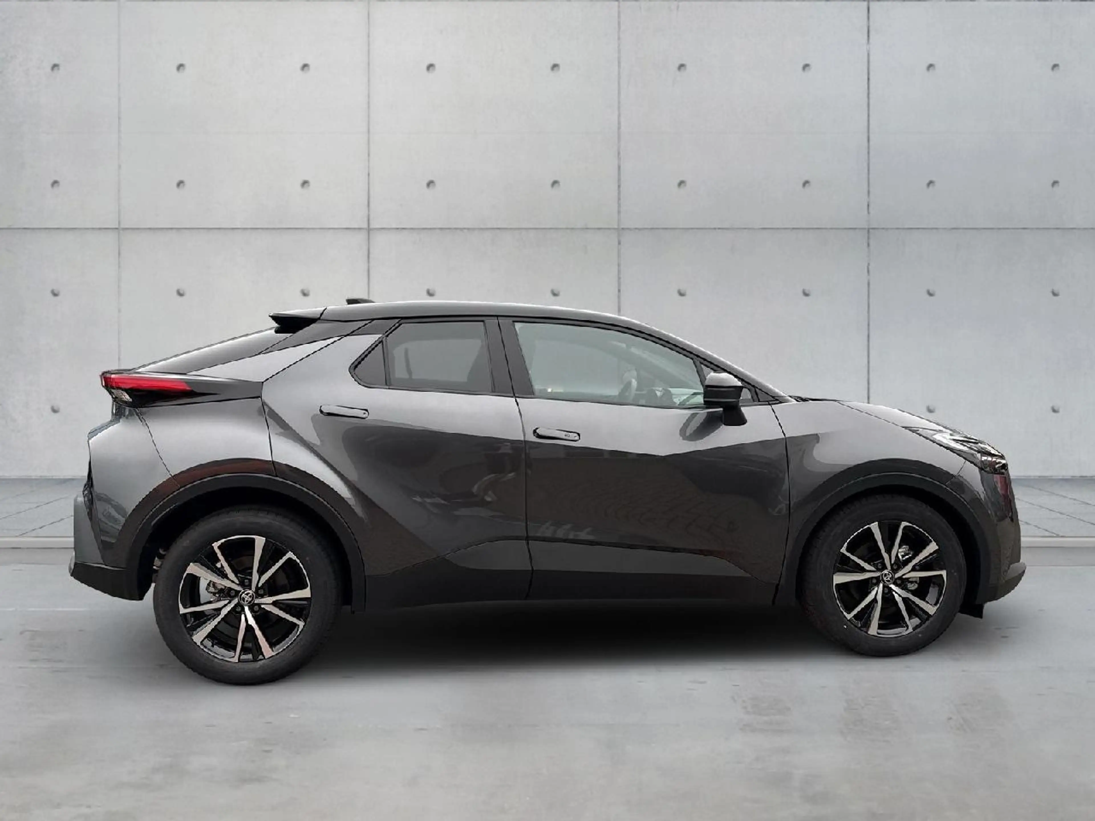 Toyota C-HR Hybrid FWD Teamplayer — photo 5