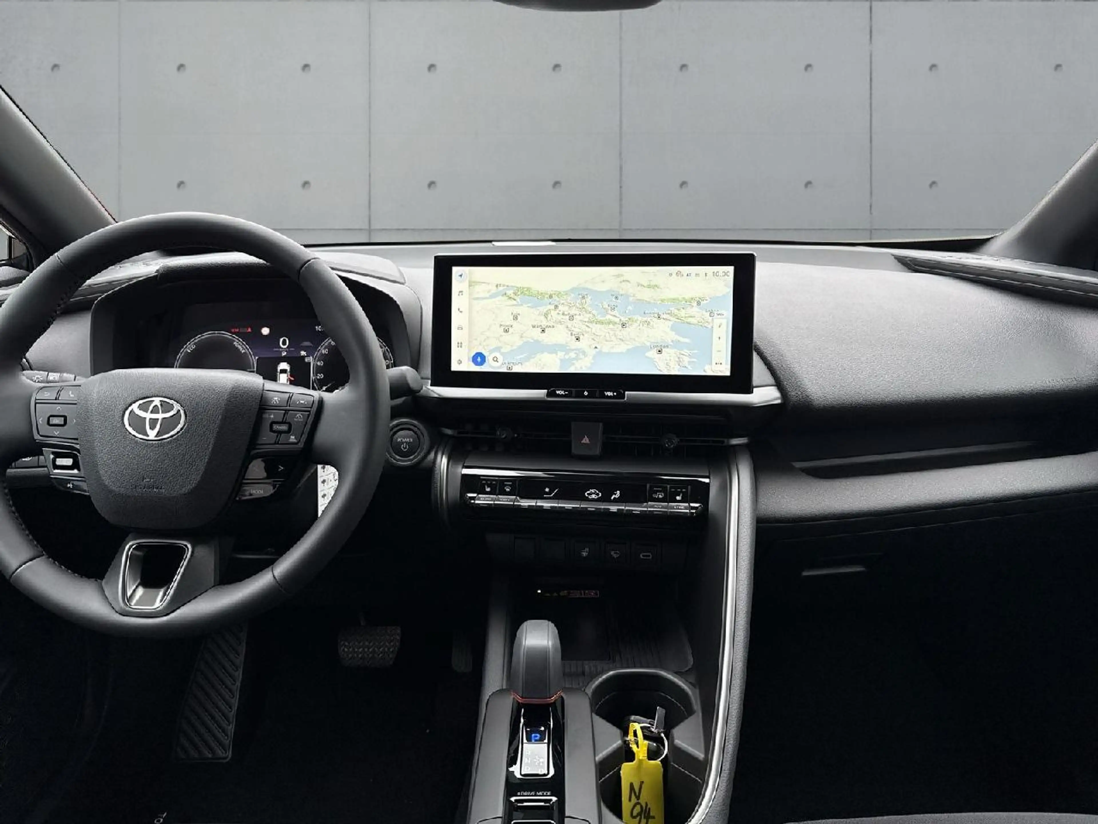 Toyota C-HR Hybrid FWD Teamplayer — photo 13
