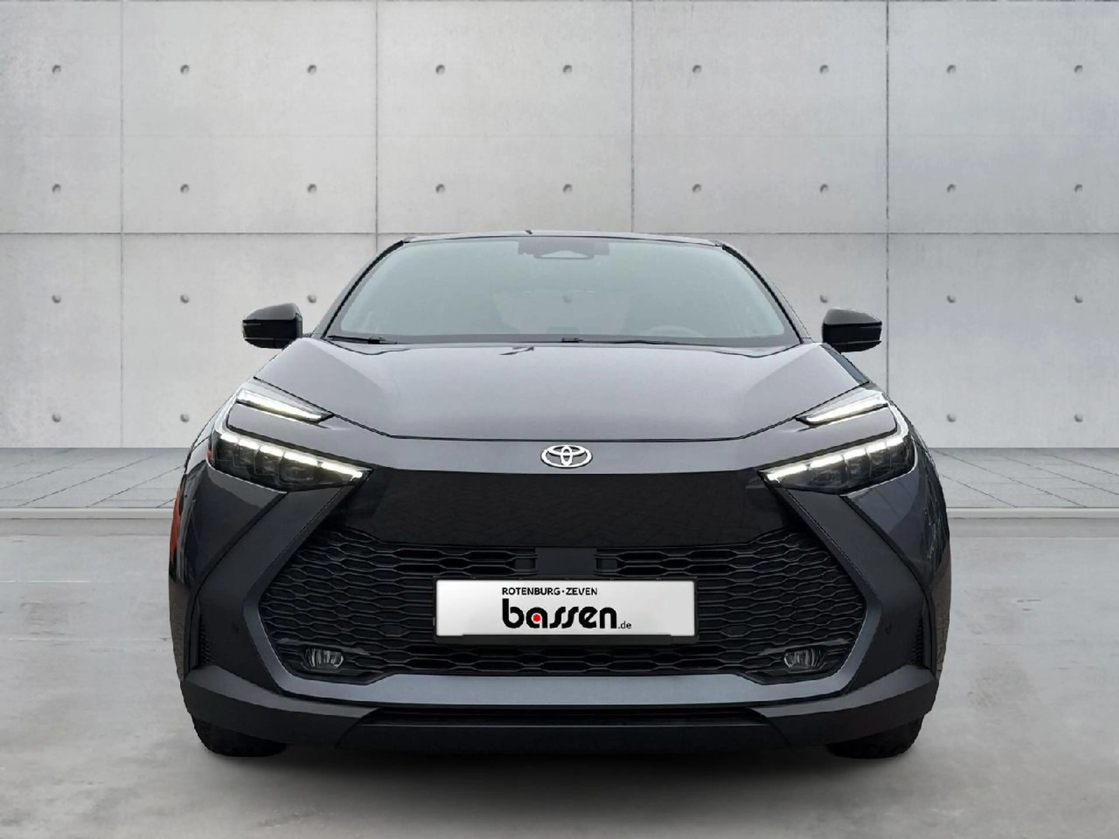 Toyota C-HR Hybrid FWD Teamplayer — photo 2