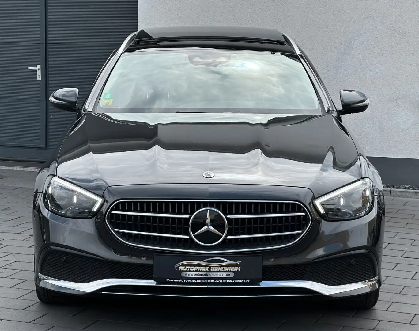 Mercedes-Benz E 400 d 4M*EXCLUSIVE*VOLL*1HD*Wide*PANO*MASSAGE* - 2