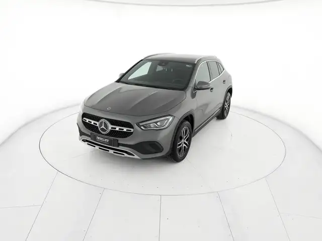 Mercedes-Benz GLA 180 180 d sport plus auto