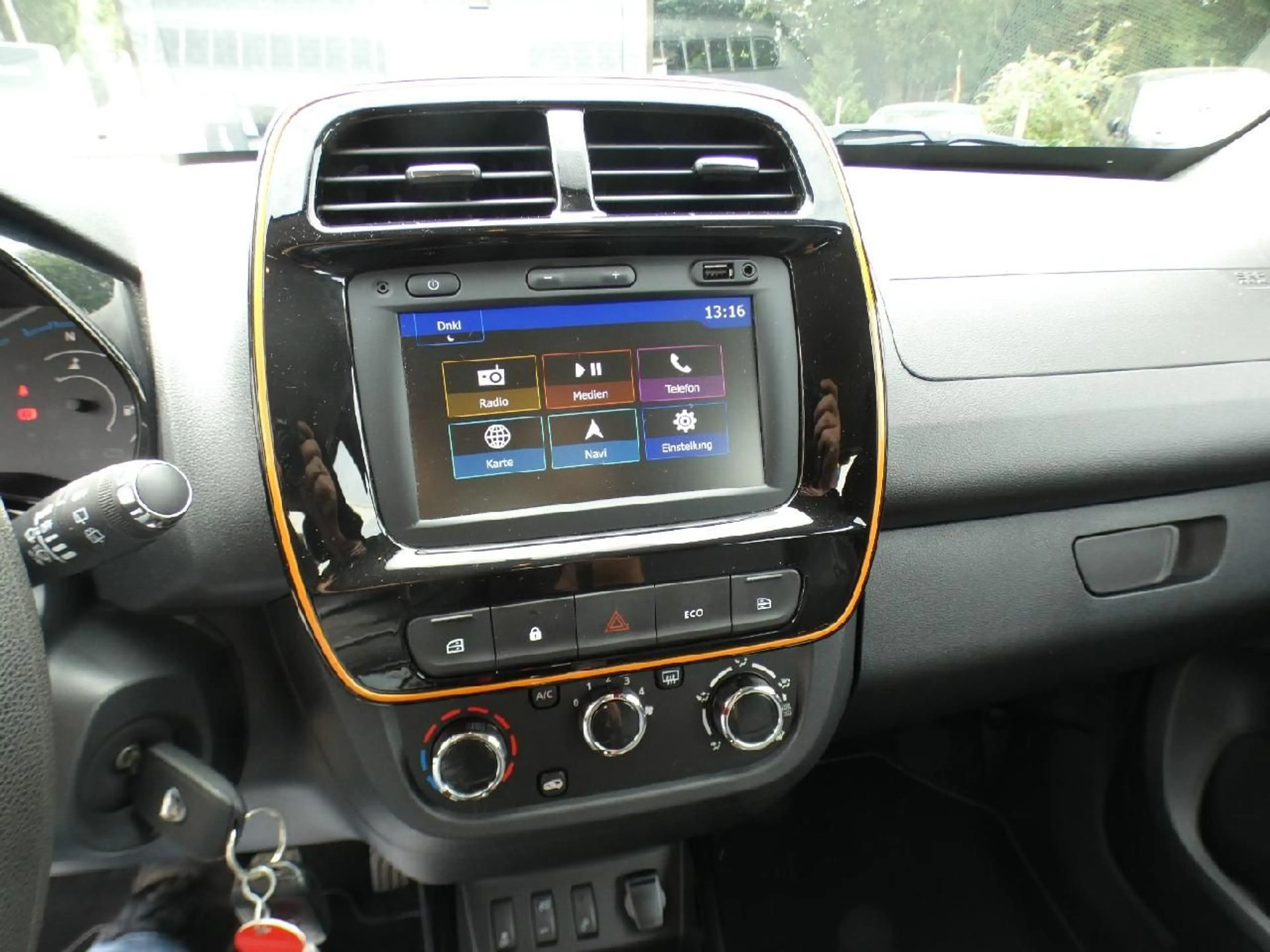 Dacia Spring Electric Comfort Plus — photo 10
