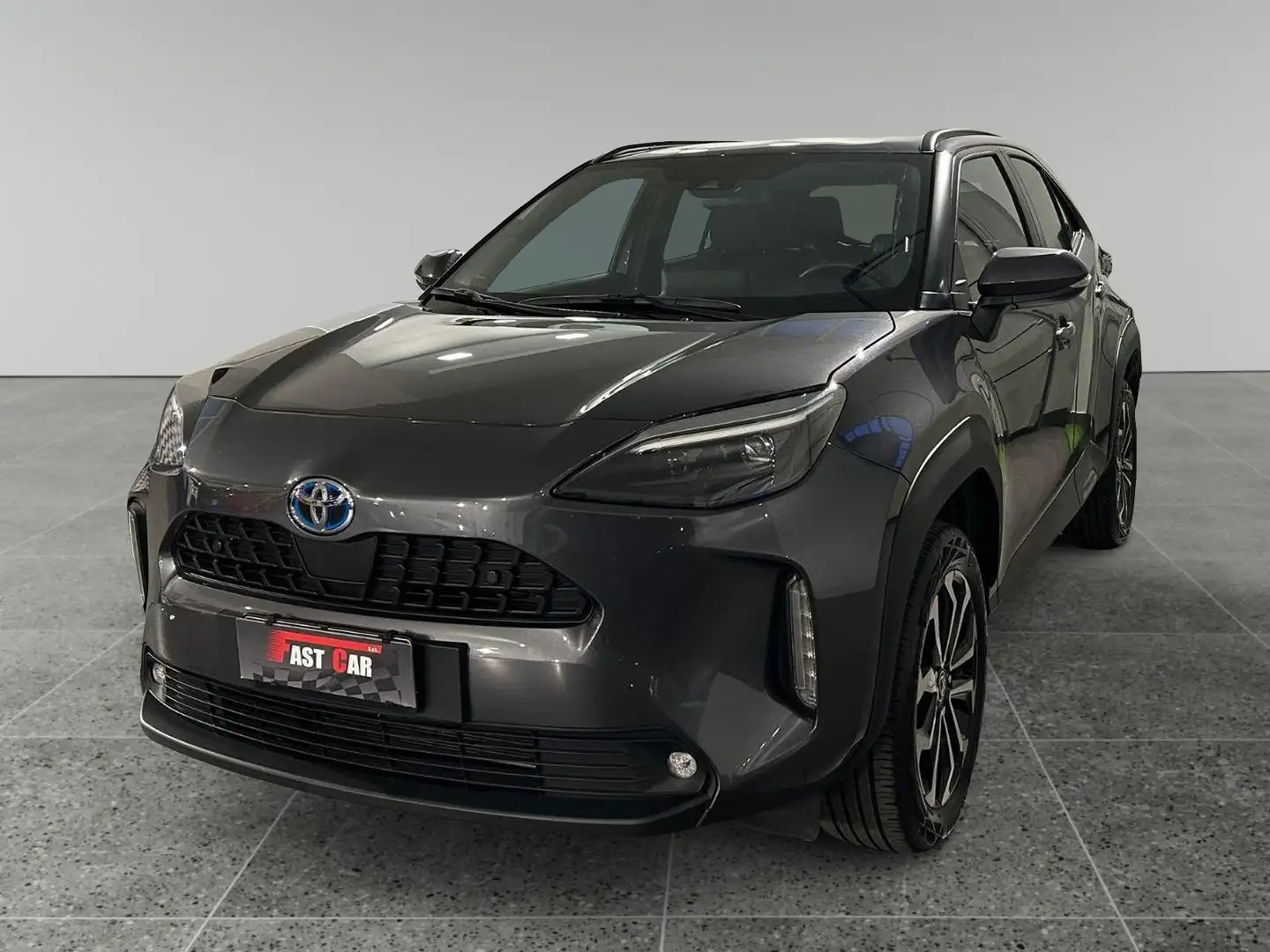Toyota Yaris Cross 1.5 Hybrid 5p. E-CVT Trend Grigio - 1