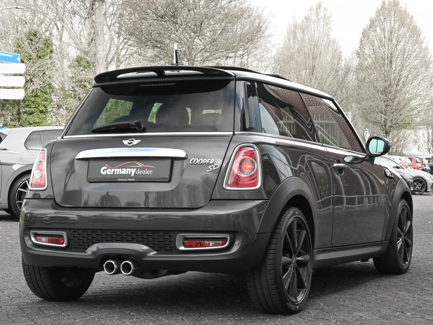 MINI Cooper SD Mini 2.0 143pk 10 Years II Pano Xenon Zetels Harma Gris - 2