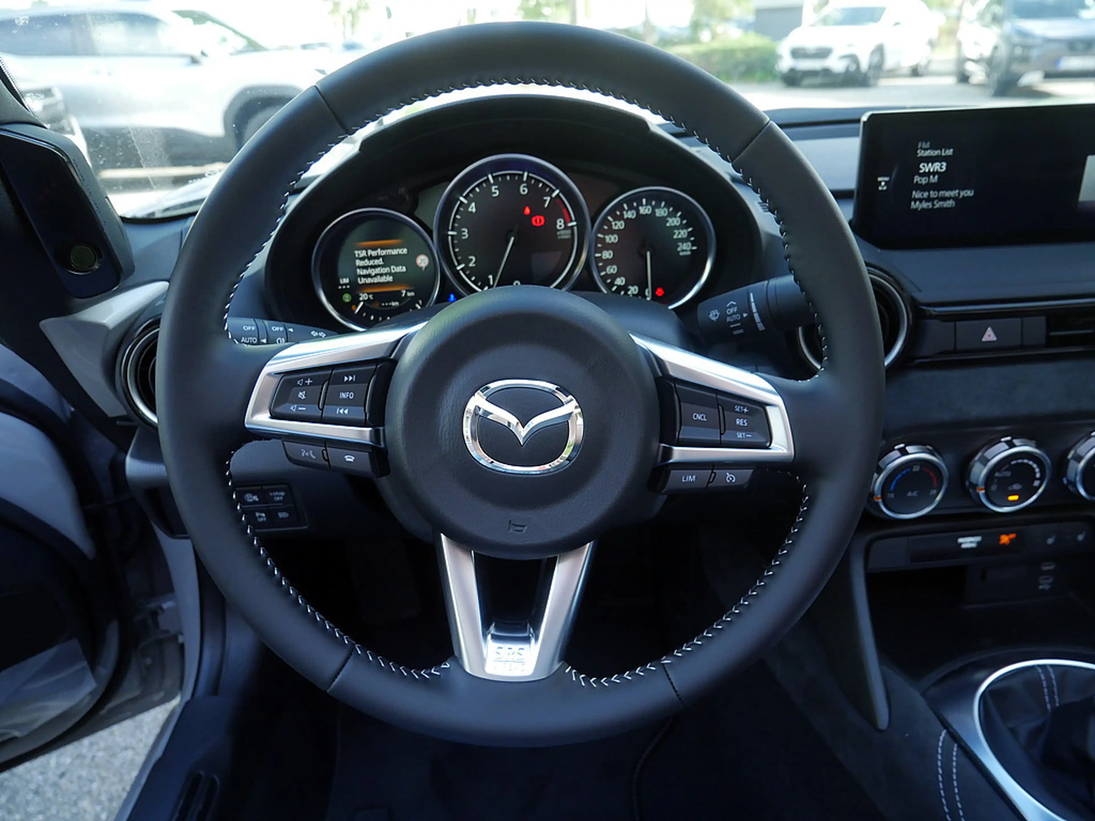 Mazda MX-5 1.5 SKYACTIV-G 136 RWD Yakudo MATRIX-LED — photo 10