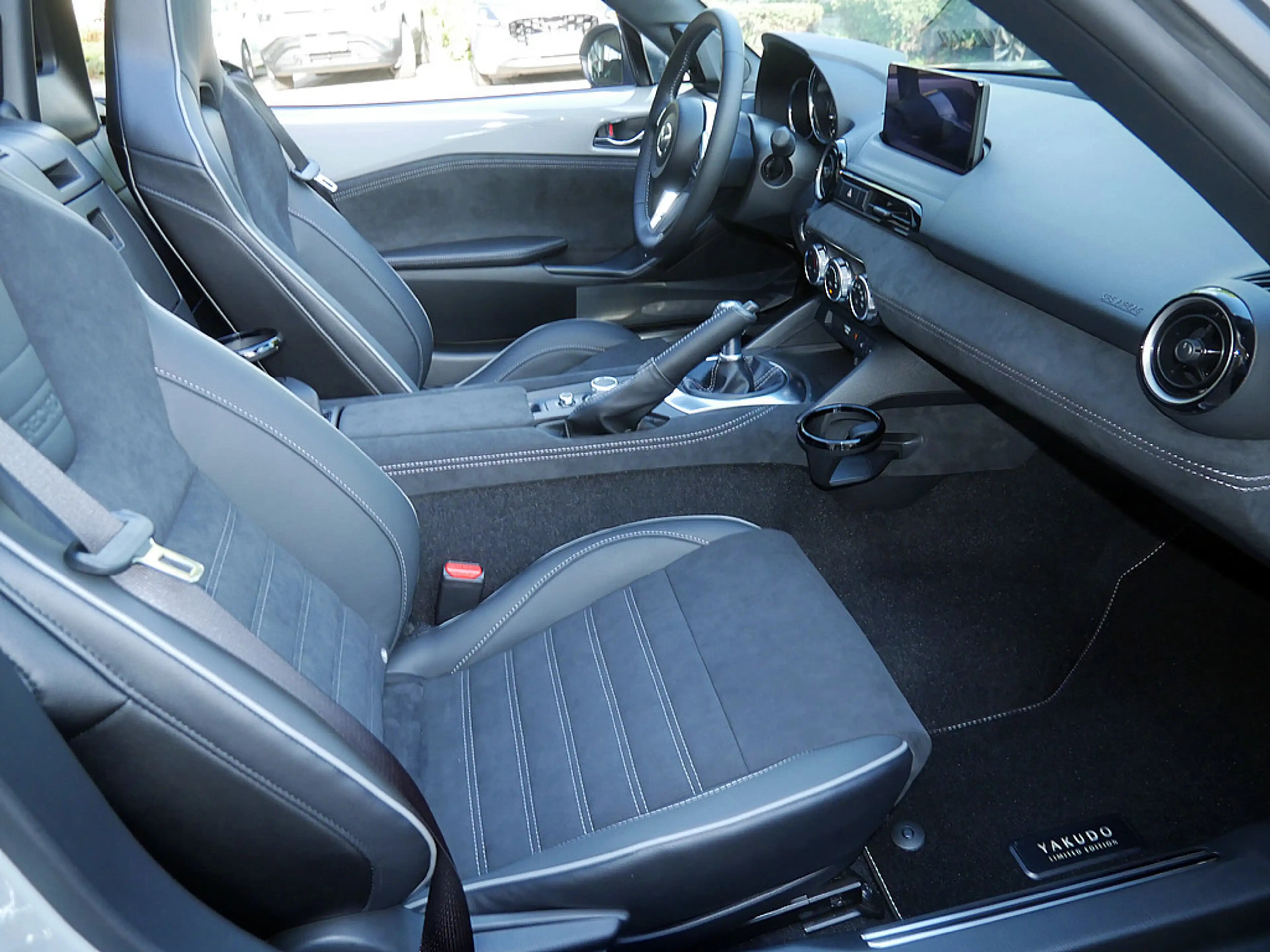 Mazda MX-5 1.5 SKYACTIV-G 136 RWD Yakudo MATRIX-LED — photo 8