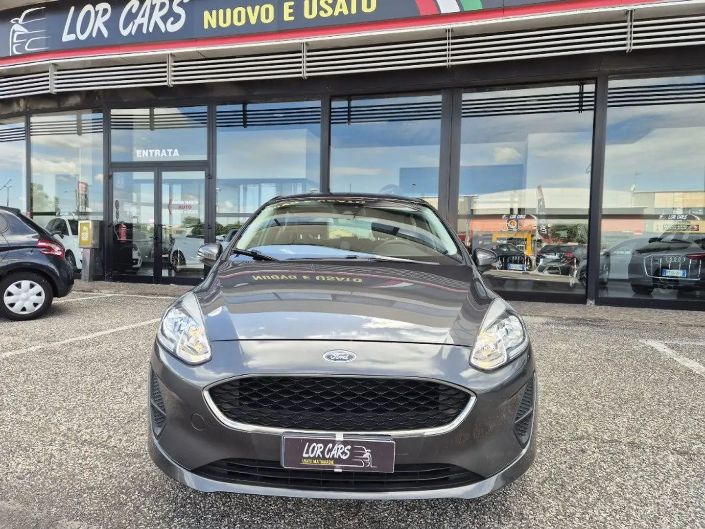 Ford Fiesta 1.5 TDCi 5 porte Vignale Grigio - 2
